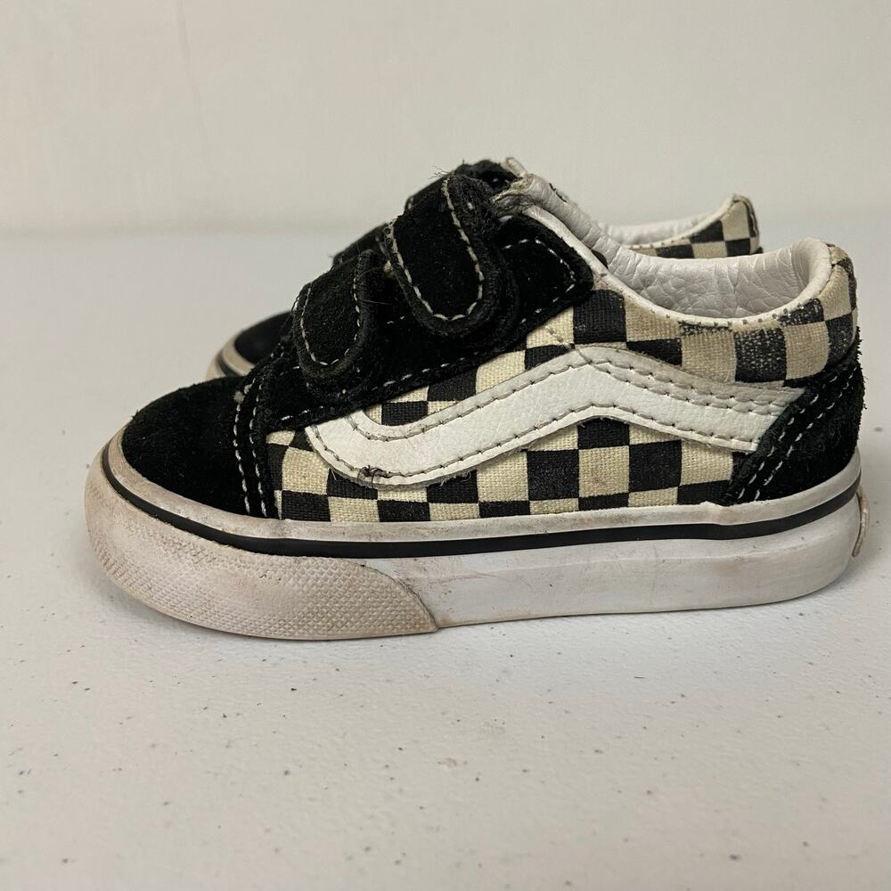 Vans Toddler Old Skool V Checkerboard Black White Sneakers Shoe Size 4 - Picture 3 of 9